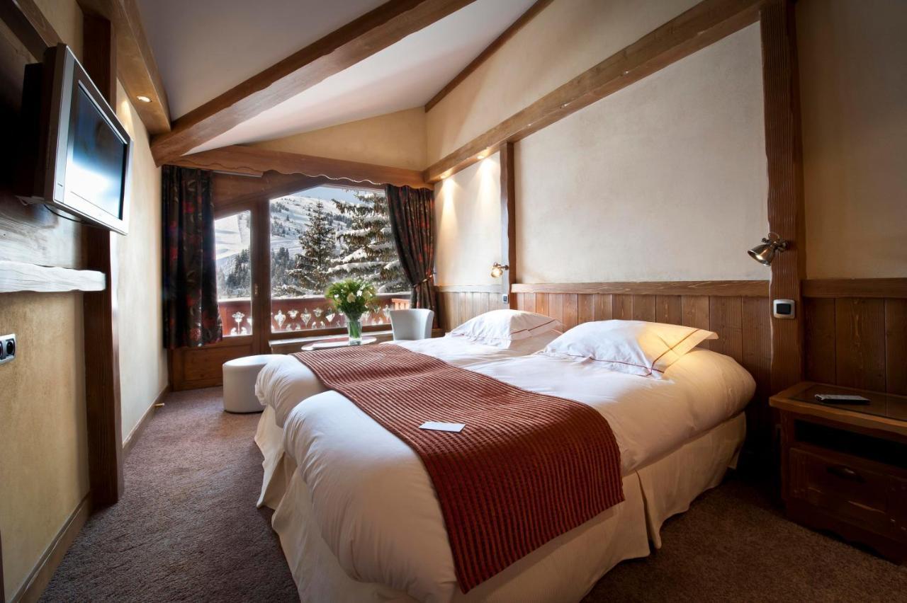 Hotel Les Sherpas คูร์เชอแวล ภายนอก รูปภาพ